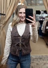 Load image into Gallery viewer, Nyra Leopard Vest
