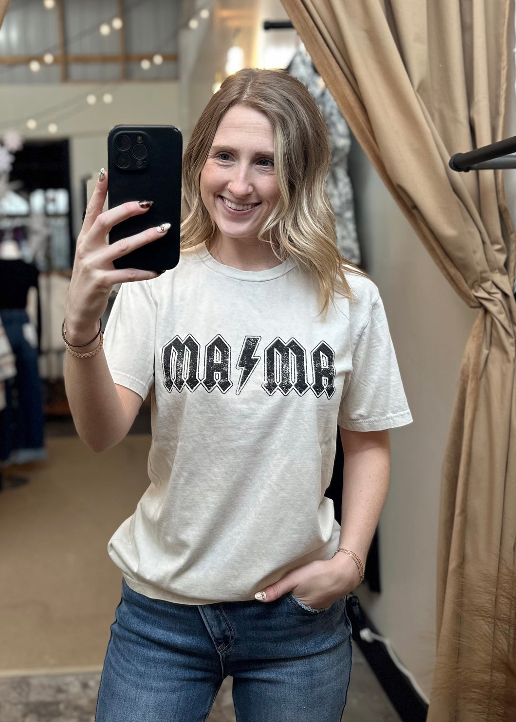 Mama Graphic Tee